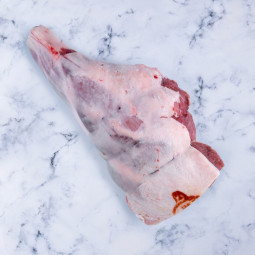 Chilled Gbr Organic Welsh Lamb Leg Bone In, Chump On 有機威爾斯帶臀去腱羊腿肉  Rhug Estate